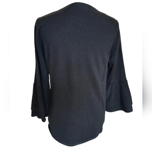 Chicos sweater with Bell sleeves Chicos size 1 USA medium - Picture 2 of 6